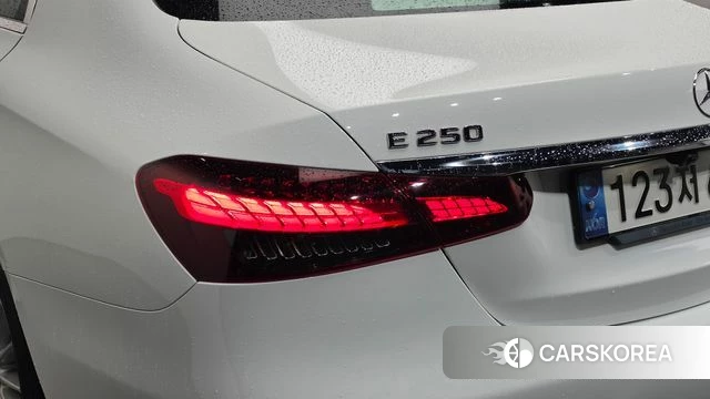 Mercedes-Benz E-Class W213 id 4750396 из Кореи 15