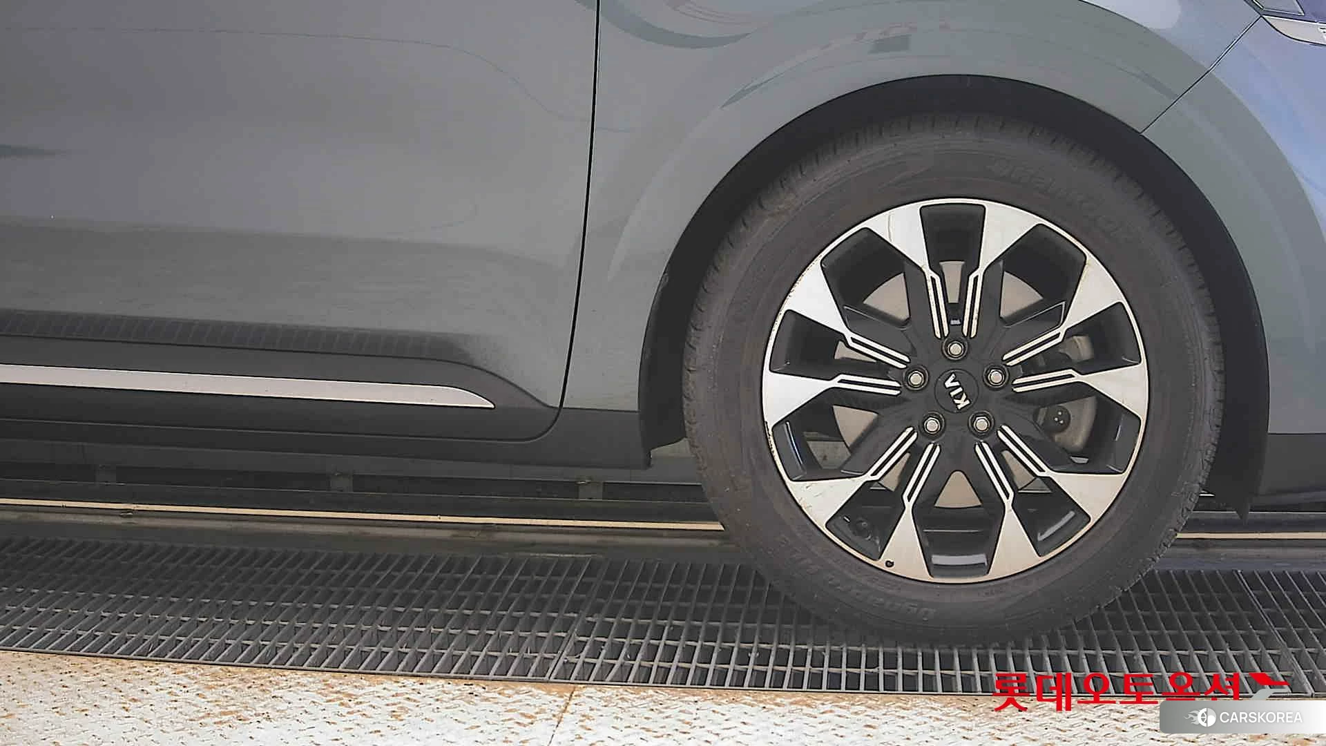 Kia Carnival id 4902474 из Кореи 15