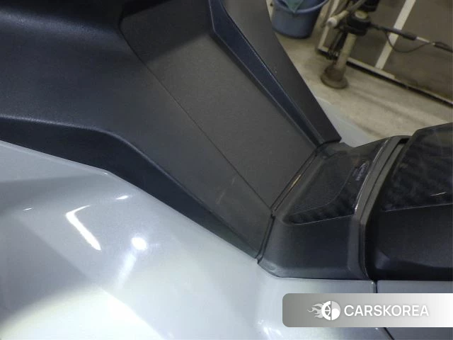 Honda X-ADV 750 id 3949707 из Японии 15