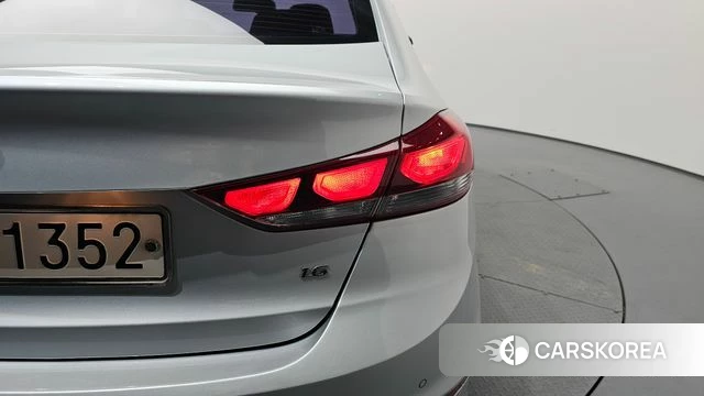 Hyundai Avante AD id 4557985 из Кореи 15