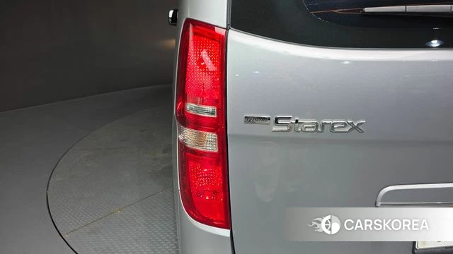 Hyundai The New Grand Starex id 4285516 из Кореи 15