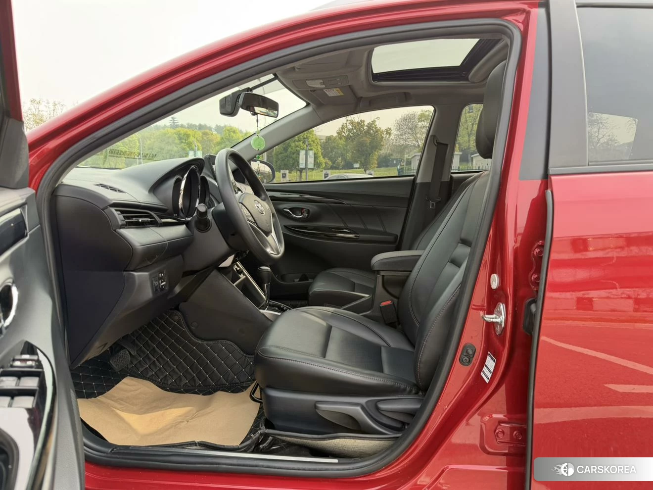 Toyota YARIS L Zhixuan id 4440706 из Китая 15