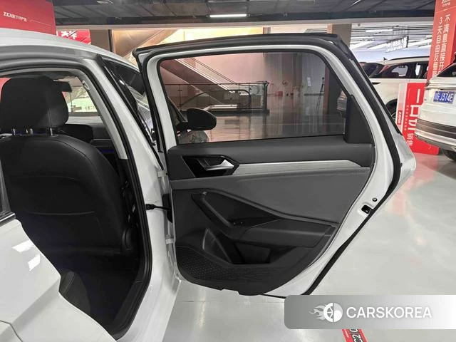 Volkswagen Sagitar id 4353245 из Китая 15