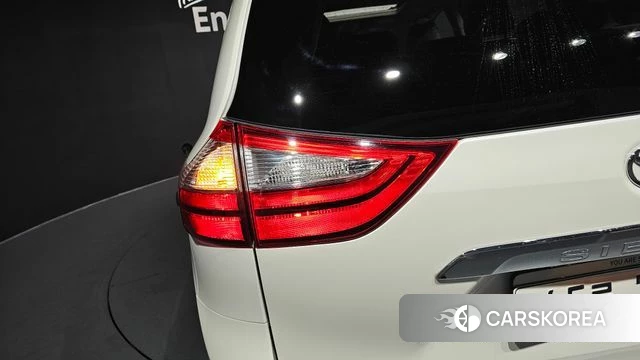 Toyota Sienna id 4543738 из Кореи 15