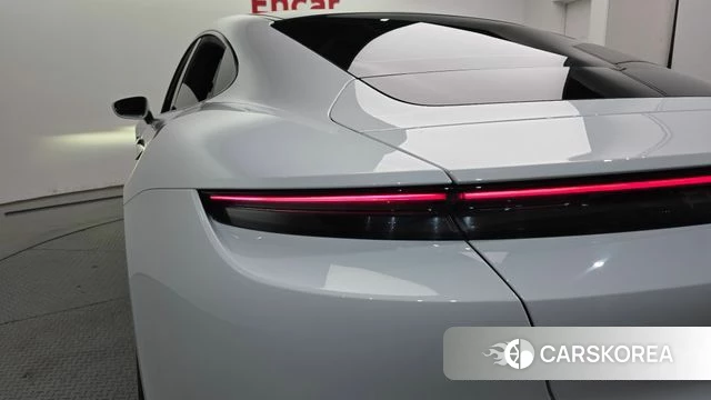 Porsche Taycan id 4344387 из Кореи 15