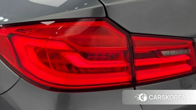 BMW 5 Series (G30) id 4764934 из Кореи 15