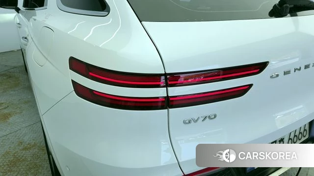 Genesis GV70 id 4244247 из Кореи 15