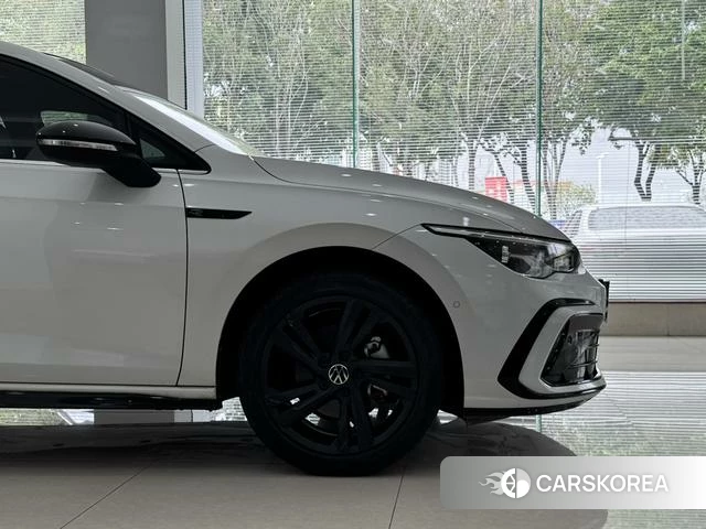 Volkswagen Golf id 4299763 из Китая 15