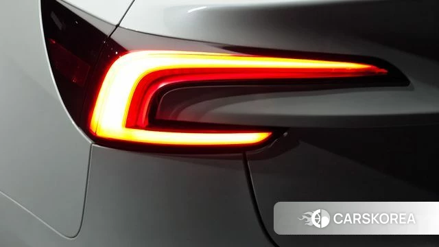 Tesla Model 3 id 4695681 из Кореи 15