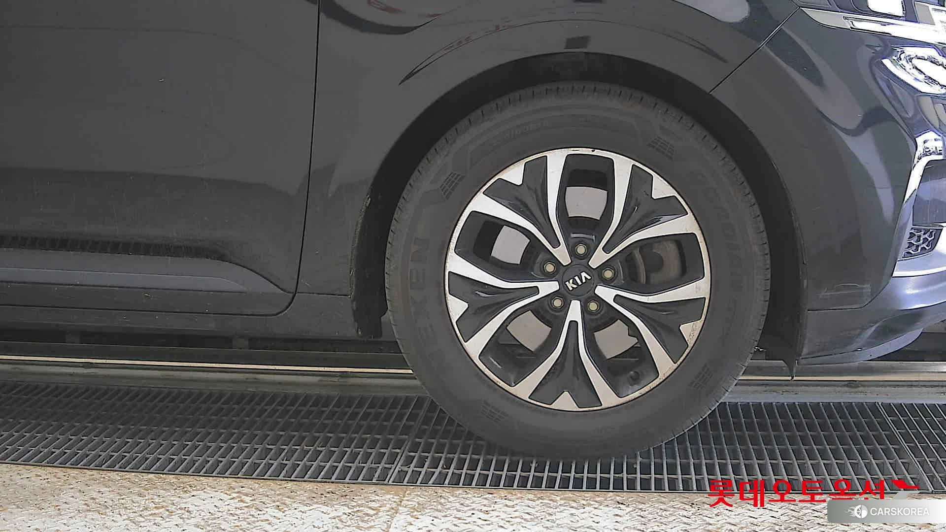 Kia Carnival id 4289511 из Кореи 15