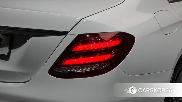 Mercedes-Benz E-Class W213 id 4698814 из Кореи 15