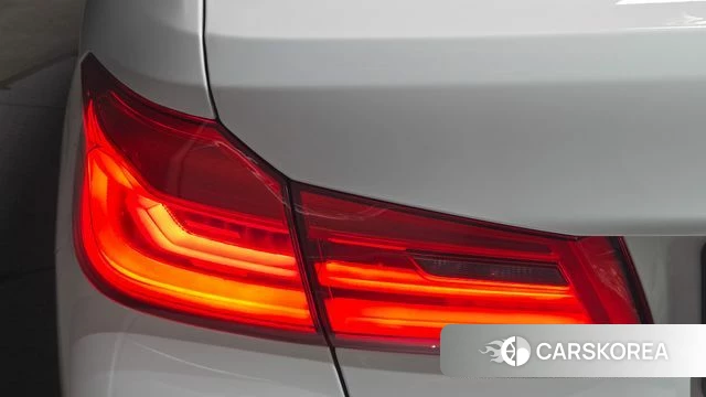 BMW 5 Series (G30) id 4410857 из Кореи 15