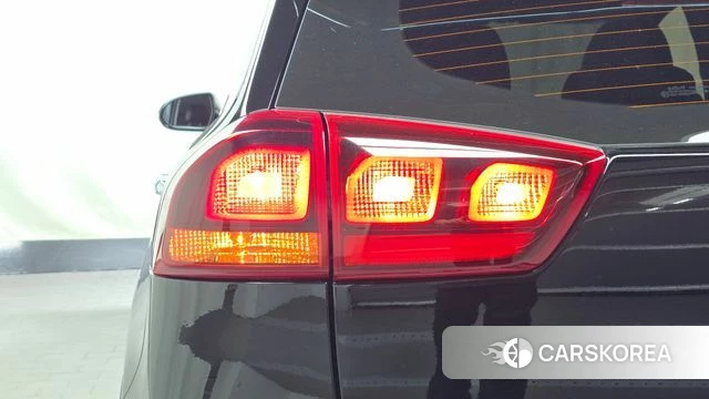 Kia The New Niro id 4671403 из Кореи 15