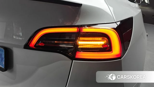 Tesla Model Y id 4194217 из Кореи 15