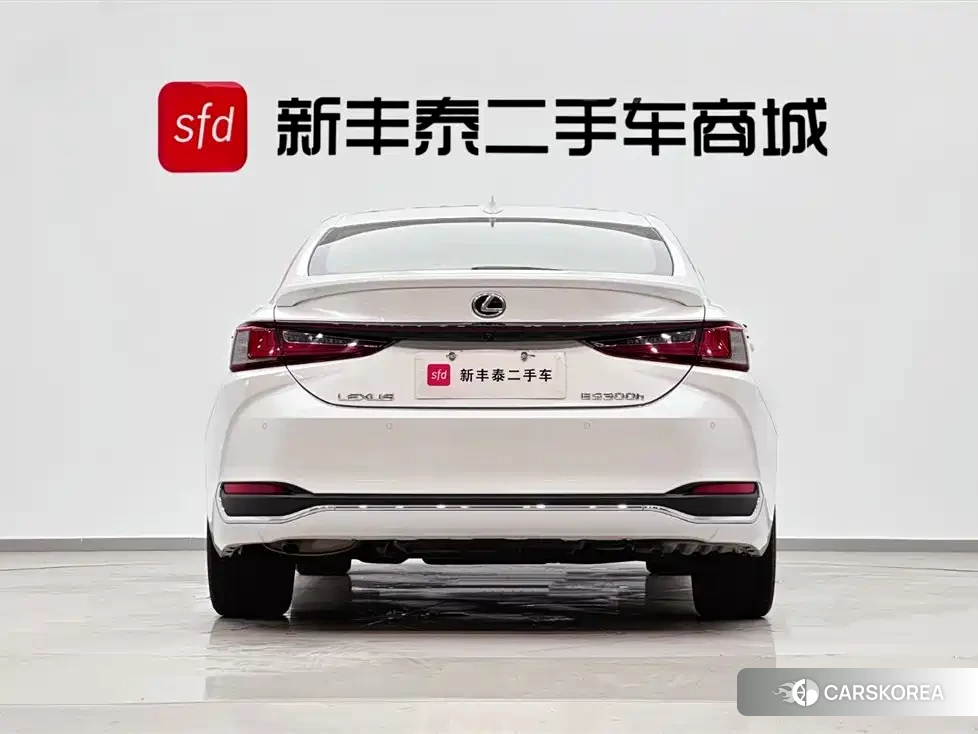 Lexus ES id 4539020 из Китая 15