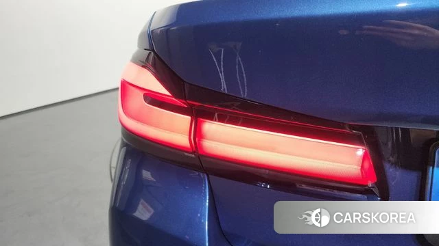 BMW 5 Series (G30) id 4573429 из Кореи 14