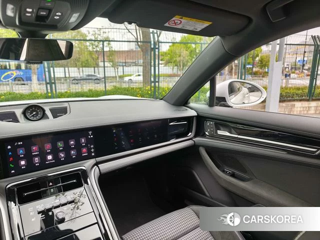 Porsche Panamera id 3957704 из Китая 15