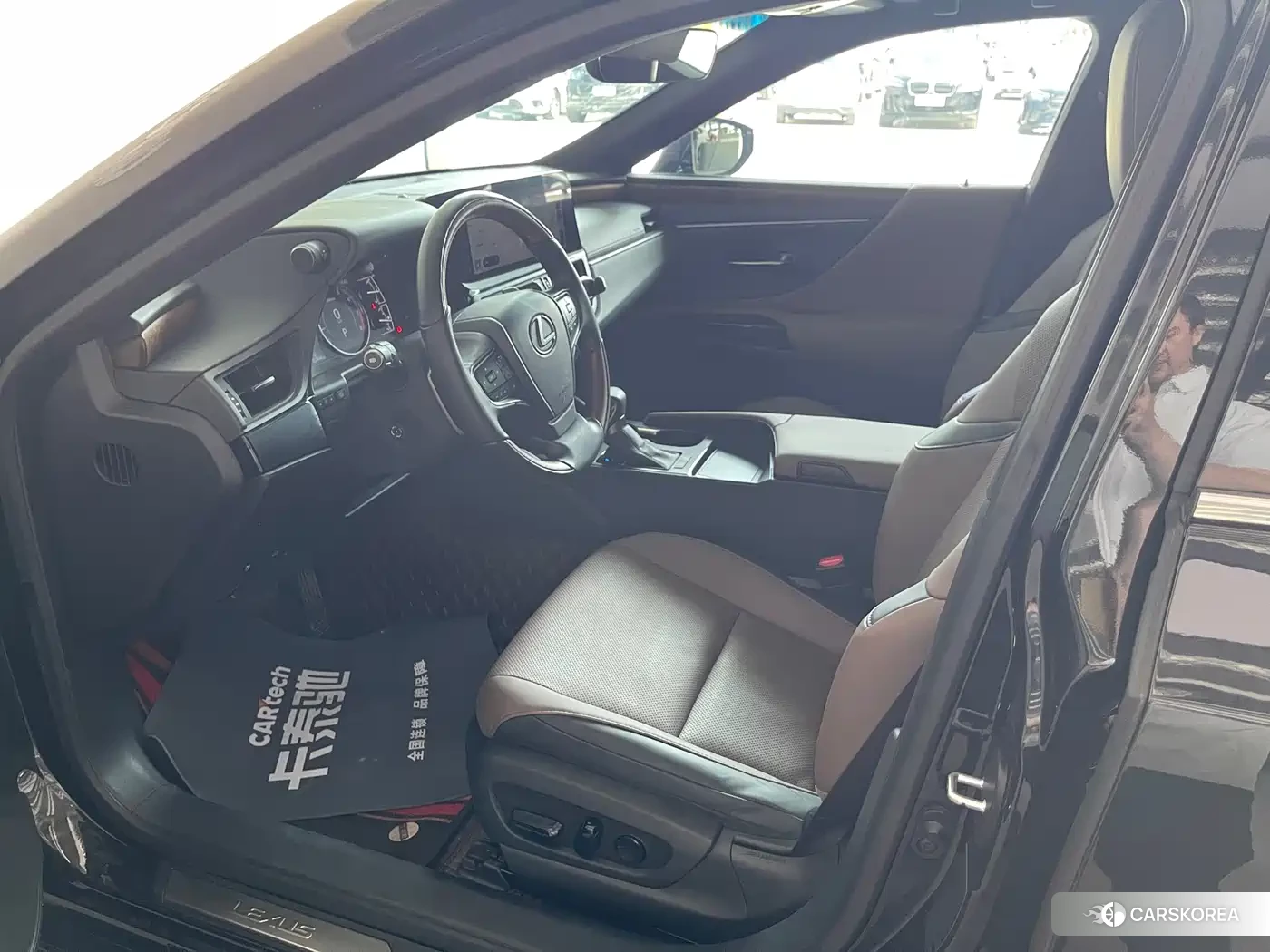 Lexus ES id 4577608 из Китая 15