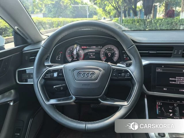 Audi A7L id 4217412 из Китая 15