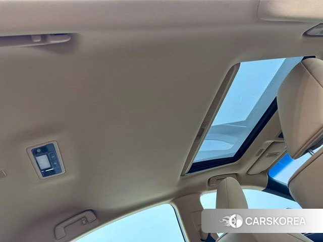 Lexus ES id 4271056 из Китая 15