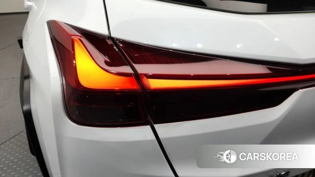 Lexus UX250h id 4331100 из Кореи 15