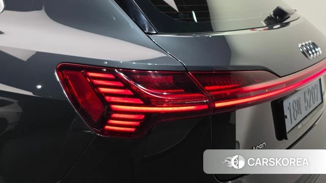 Audi e-Tron id 4708028 из Кореи 15