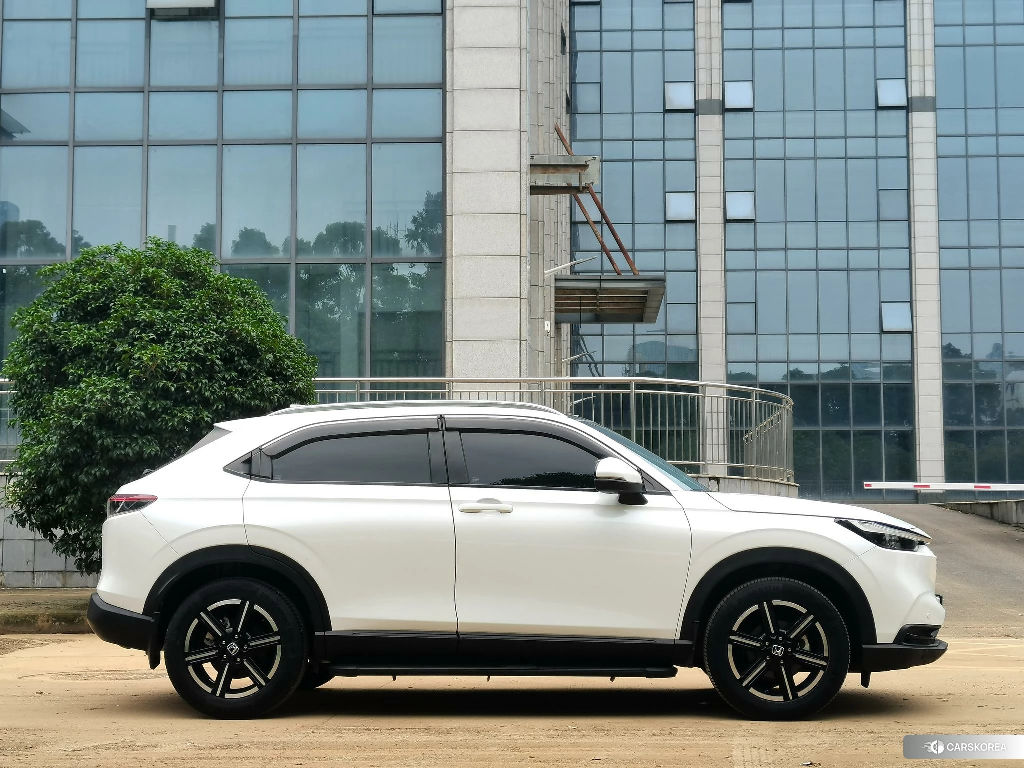 Honda Vezel id 4510569 из Китая 15