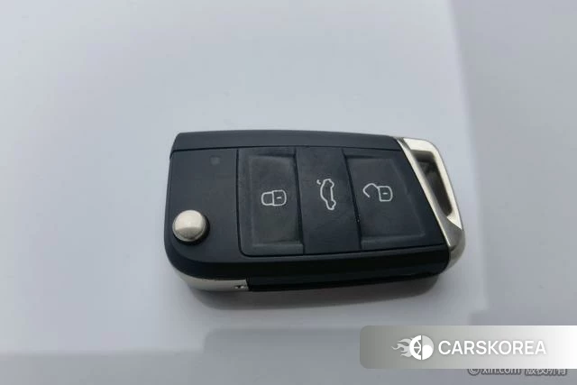 Volkswagen Lavida id 4258474 из Китая 15