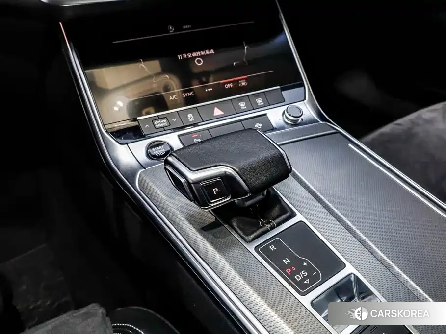 Audi A7L id 4649227 из Китая 15