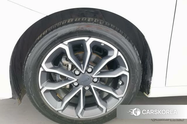 Geely Automobile Binrui id 4210105 из Китая 15