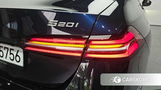 BMW 5 Series (G60) id 4505286 из Кореи 15