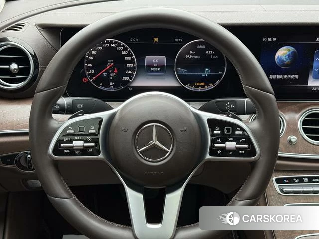 Mercedes-Benz E-class id 4216274 из Китая 15