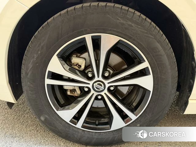 Nissan Xuan Yi id 4276070 из Китая 15