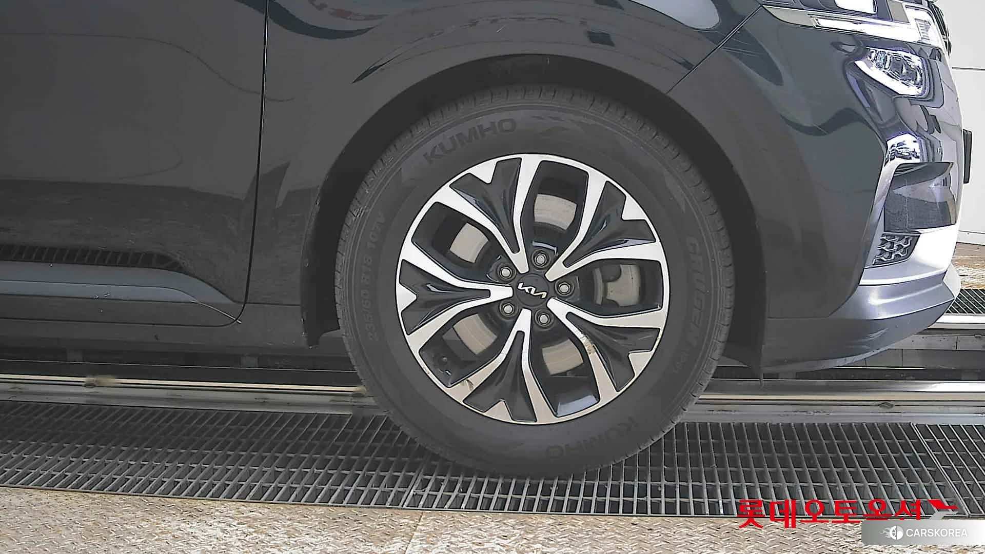 Kia Carnival id 3875683 из Кореи 15