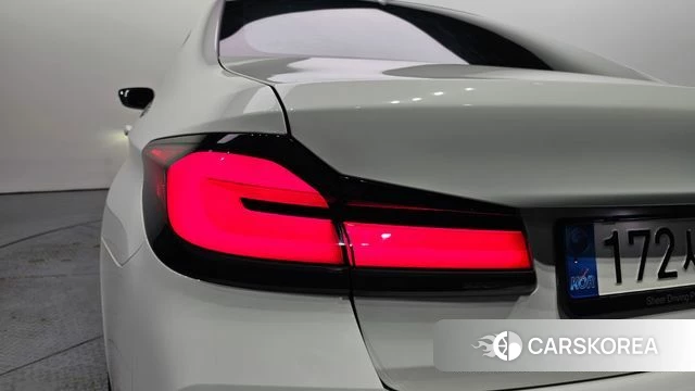 BMW 5 Series (G30) id 4401796 из Кореи 15