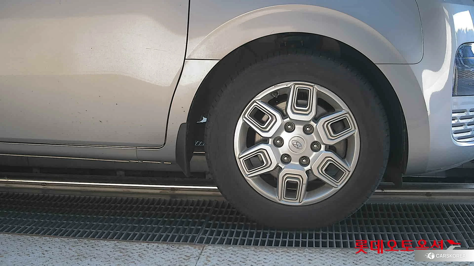 Hyundai Staria id 4679299 из Кореи 15