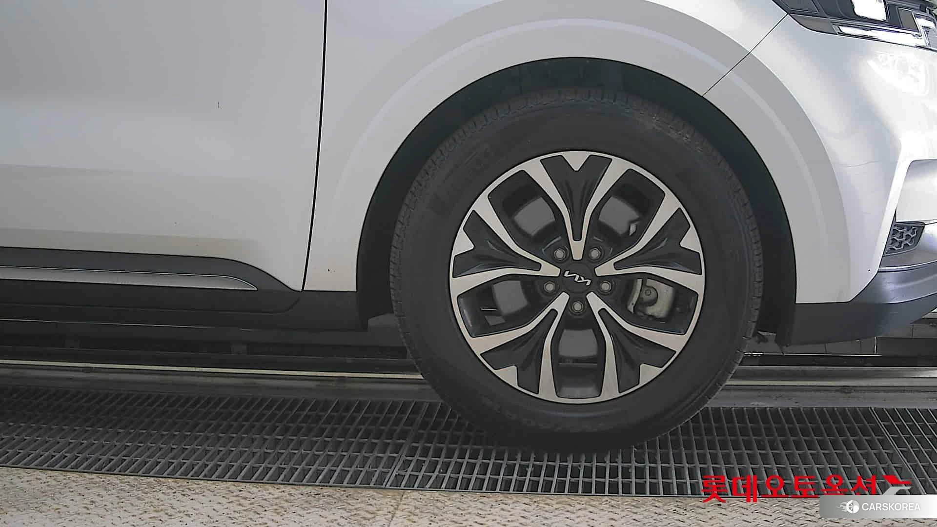 Kia Carnival id 4347374 из Кореи 15
