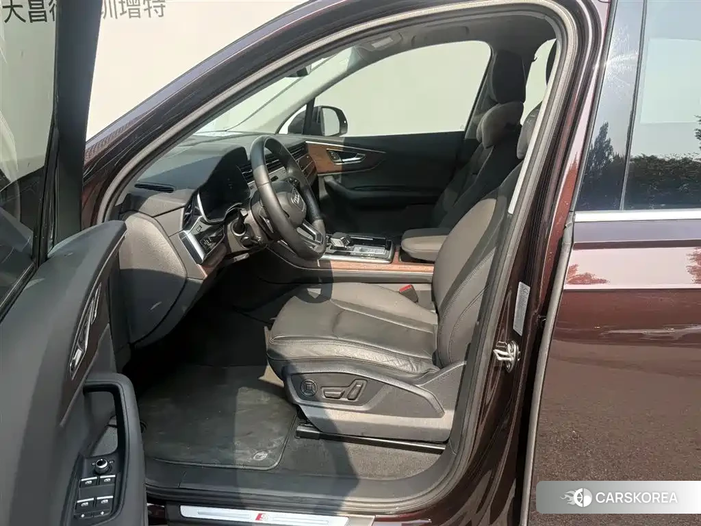 Audi Q7 id 4578358 из Китая 15