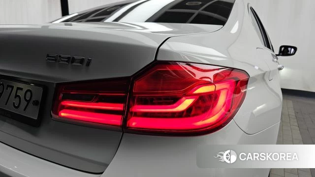 BMW 5 Series (G30) id 4417457 из Кореи 15