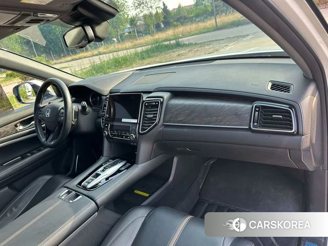 Honda UR-V id 4207119 из Китая 15