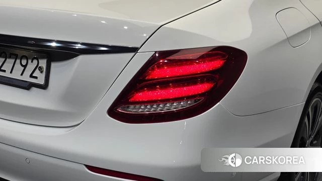 Mercedes-Benz E-Class W213 id 4677151 из Кореи 15