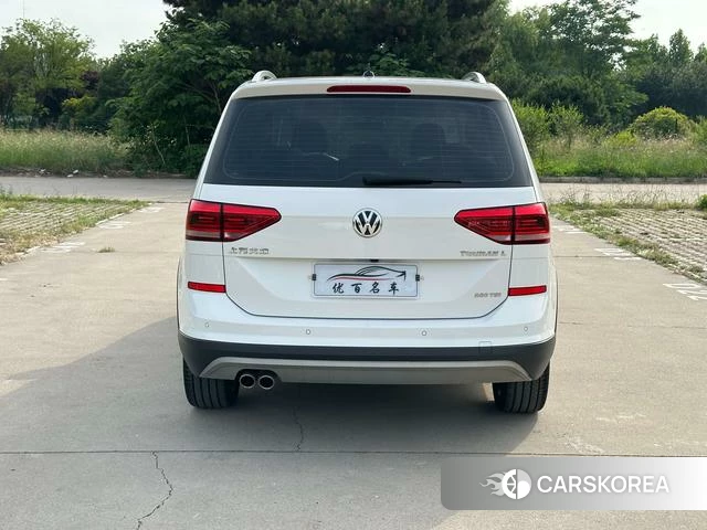 Volkswagen Touran L id 4359544 из Китая 15