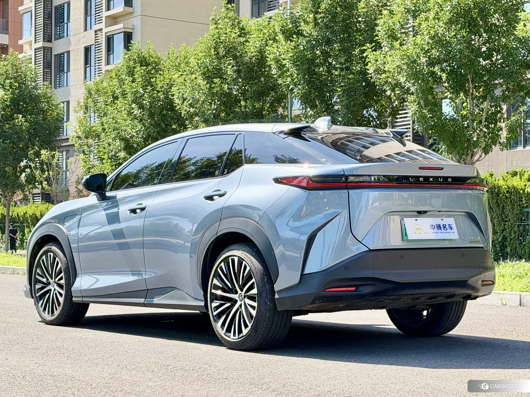 Lexus RZ id 4504988 из Китая 15