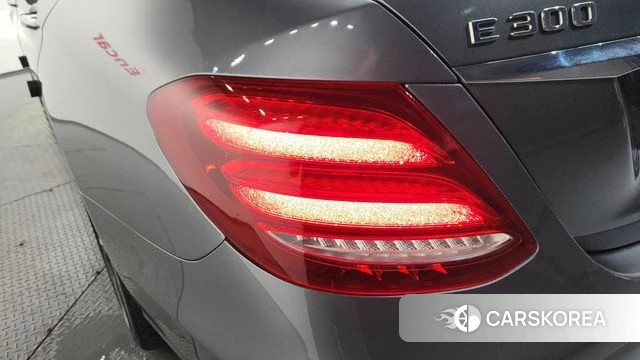Mercedes-Benz E-Class W213 id 4573857 из Кореи 15