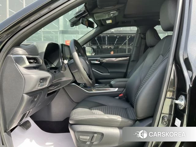 Toyota Crown Lufang id 4313816 из Китая 15