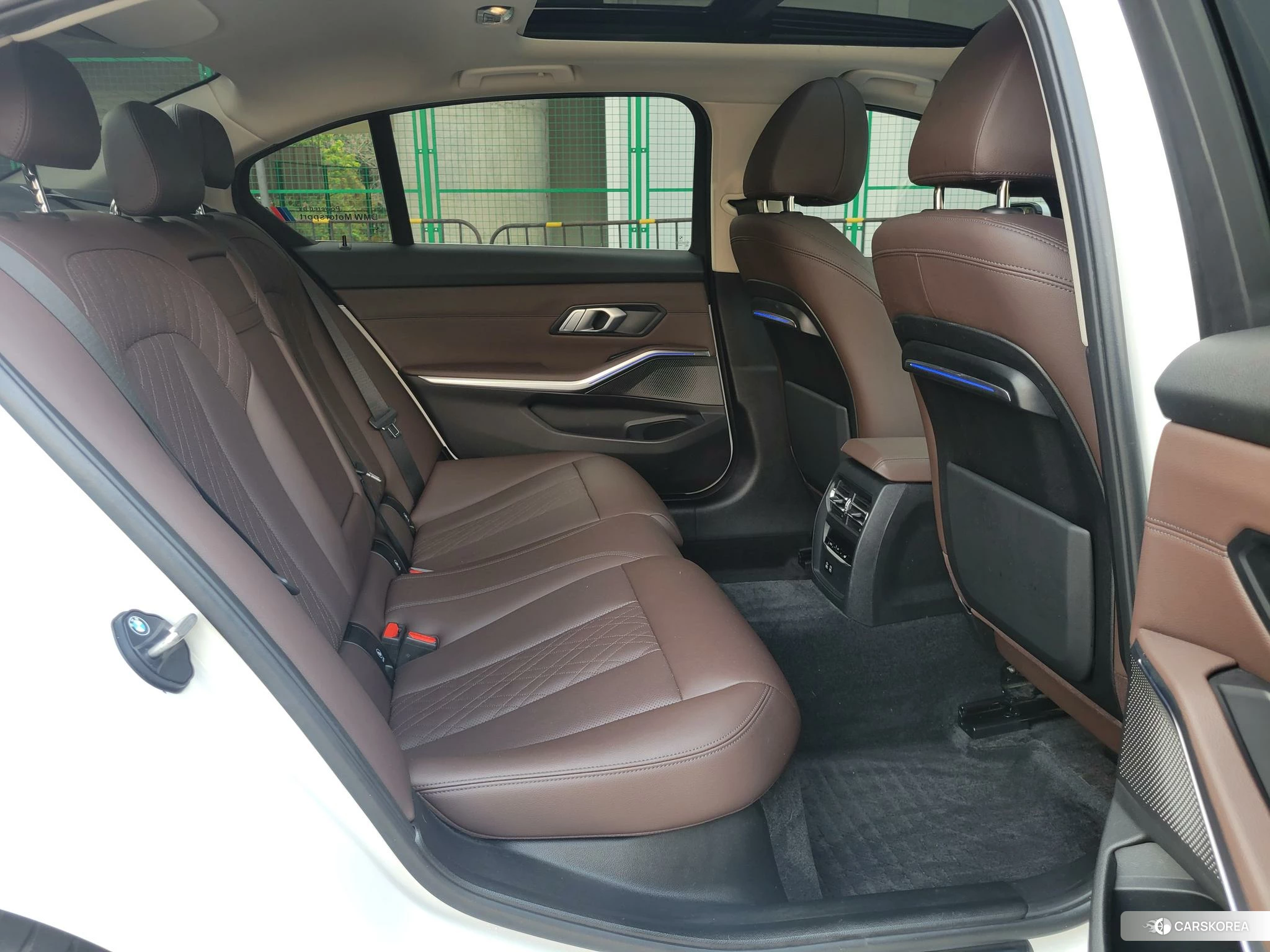 BMW 3 series id 4440755 из Китая 15