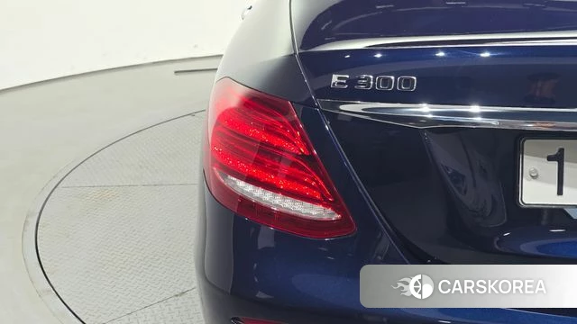 Mercedes-Benz E-Class W213 id 4632476 из Кореи 15