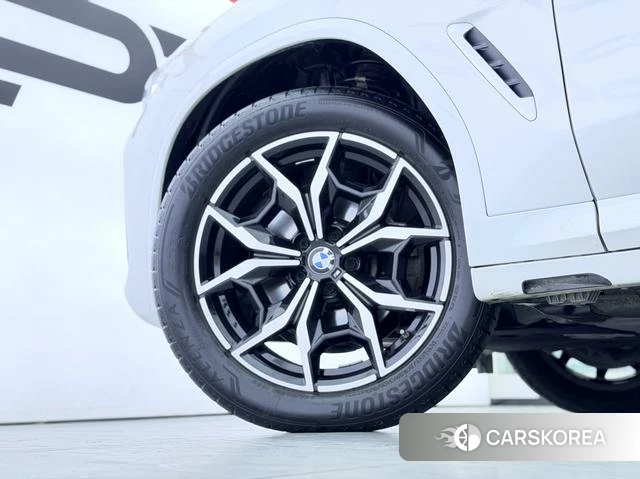 BMW X3 id 4313820 из Китая 15