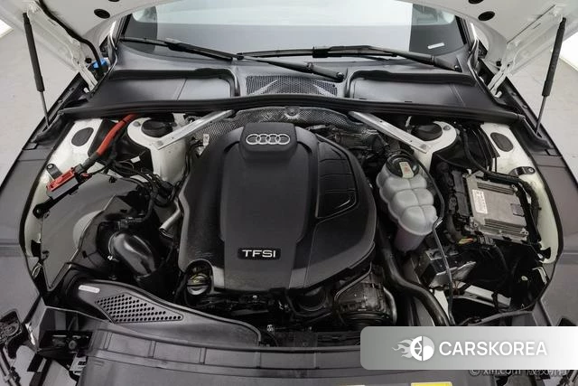 Audi A4L id 4307001 из Китая 15