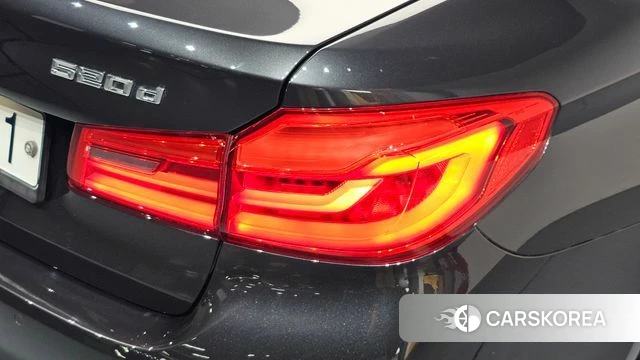BMW 5 Series (G30) id 4918933 из Кореи 15